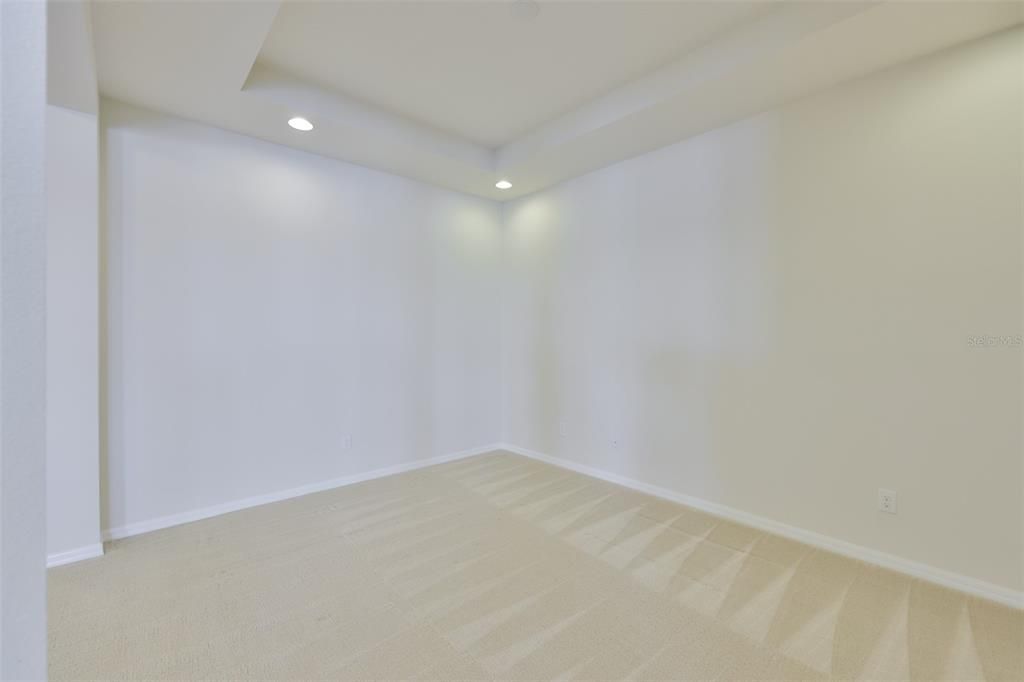 На продажу: $415,000 (3 спален, 2 ванн, 2615 Квадратных фут)