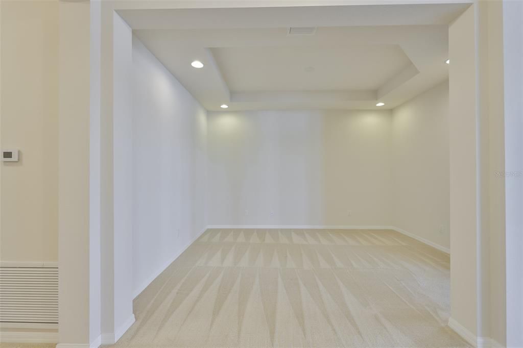 На продажу: $415,000 (3 спален, 2 ванн, 2615 Квадратных фут)