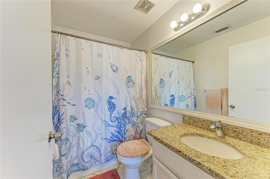 En Venta: $359,000 (3 camas, 2 baños, 1337 Pies cuadrados)