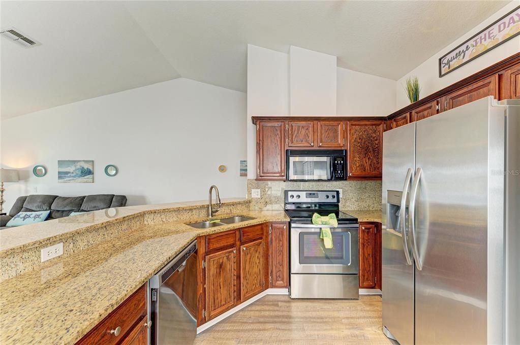 En Venta: $359,000 (3 camas, 2 baños, 1337 Pies cuadrados)