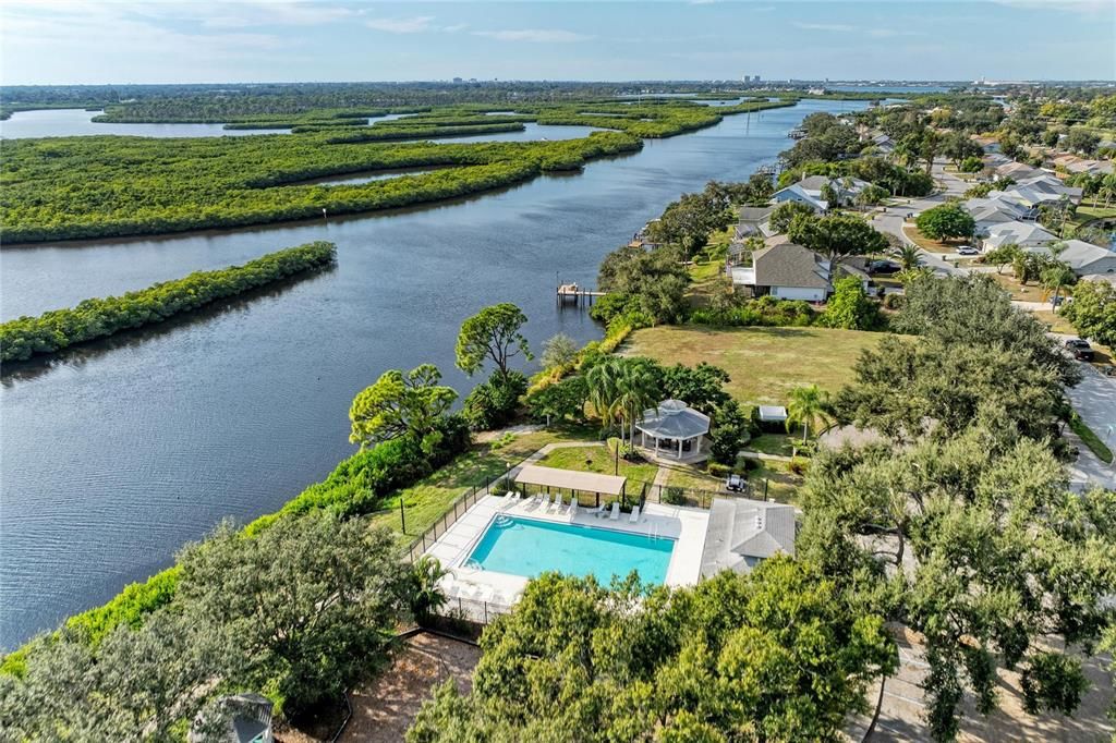 En Venta: $359,000 (3 camas, 2 baños, 1337 Pies cuadrados)