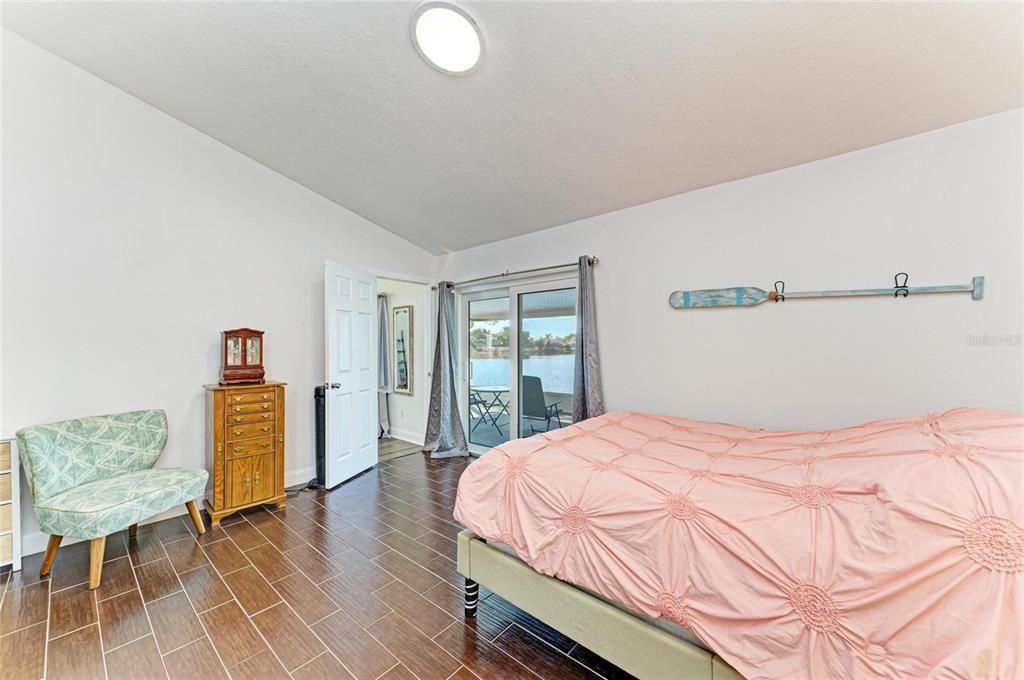 En Venta: $359,000 (3 camas, 2 baños, 1337 Pies cuadrados)