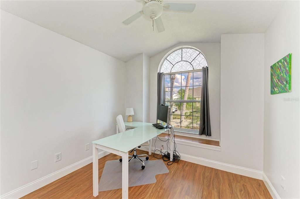 En Venta: $359,000 (3 camas, 2 baños, 1337 Pies cuadrados)