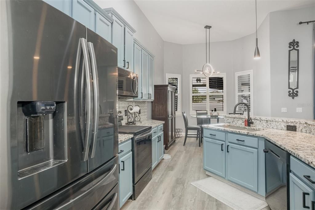 For Sale: $540,000 (3 beds, 2 baths, 2237 Square Feet)