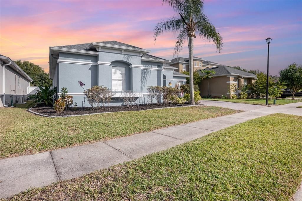 For Sale: $540,000 (3 beds, 2 baths, 2237 Square Feet)