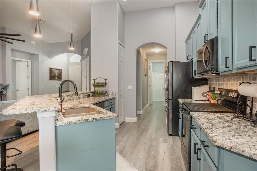 For Sale: $540,000 (3 beds, 2 baths, 2237 Square Feet)