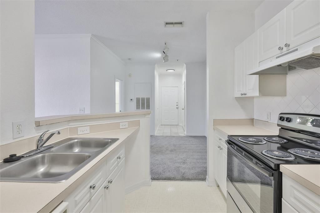 В аренду: $1,450 (1 спален, 1 ванн, 732 Квадратных фут)