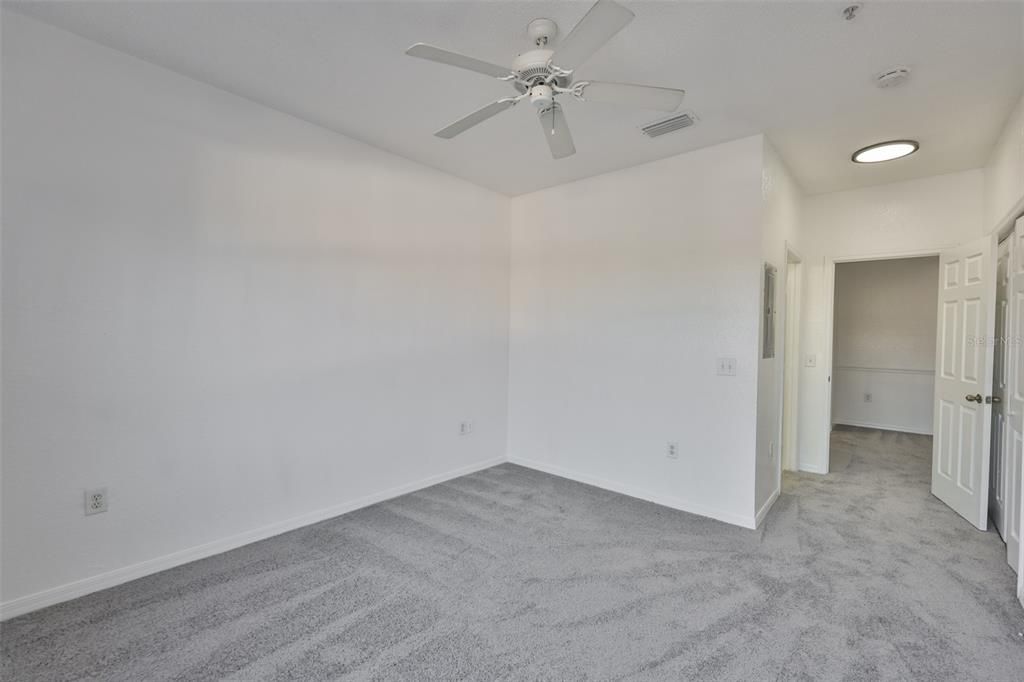 В аренду: $1,450 (1 спален, 1 ванн, 732 Квадратных фут)