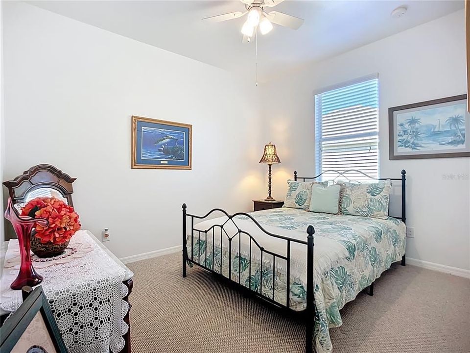 For Sale: $557,000 (3 beds, 2 baths, 2136 Square Feet)