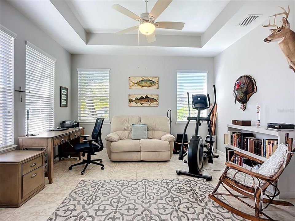 For Sale: $557,000 (3 beds, 2 baths, 2136 Square Feet)