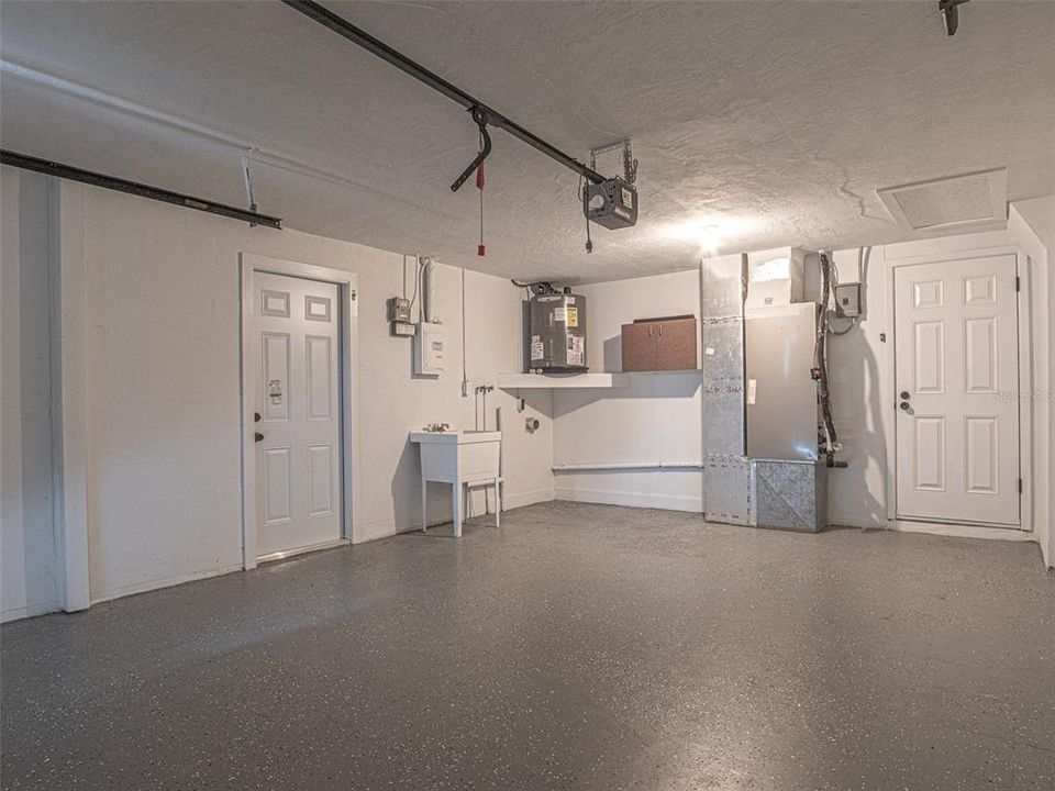 Active With Contract: $295,000 (3 beds, 2 baths, 1298 Square Feet)