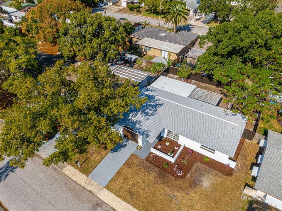 Active With Contract: $295,000 (3 beds, 2 baths, 1298 Square Feet)