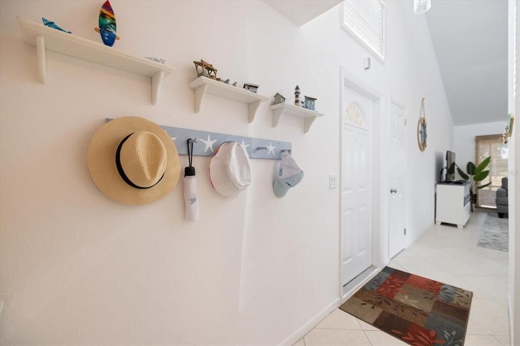 待售: $235,000 (2 贝兹, 2 浴室, 1154 平方英尺)