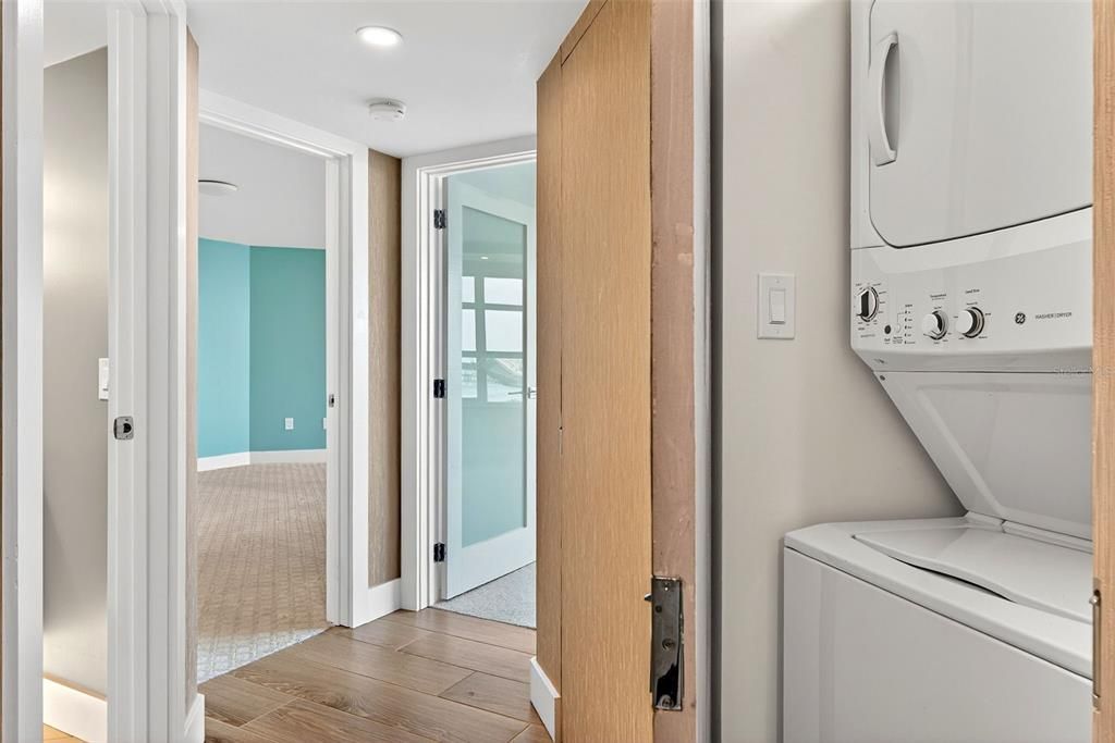 For Sale: $1,658,000 (2 beds, 2 baths, 1729 Square Feet)