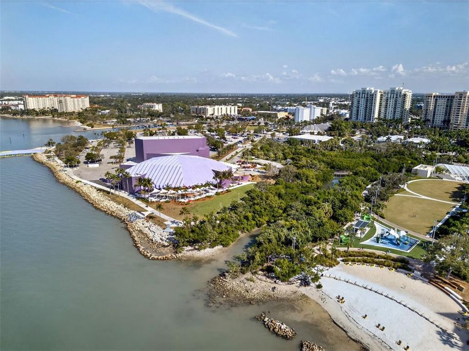 For Sale: $1,658,000 (2 beds, 2 baths, 1729 Square Feet)