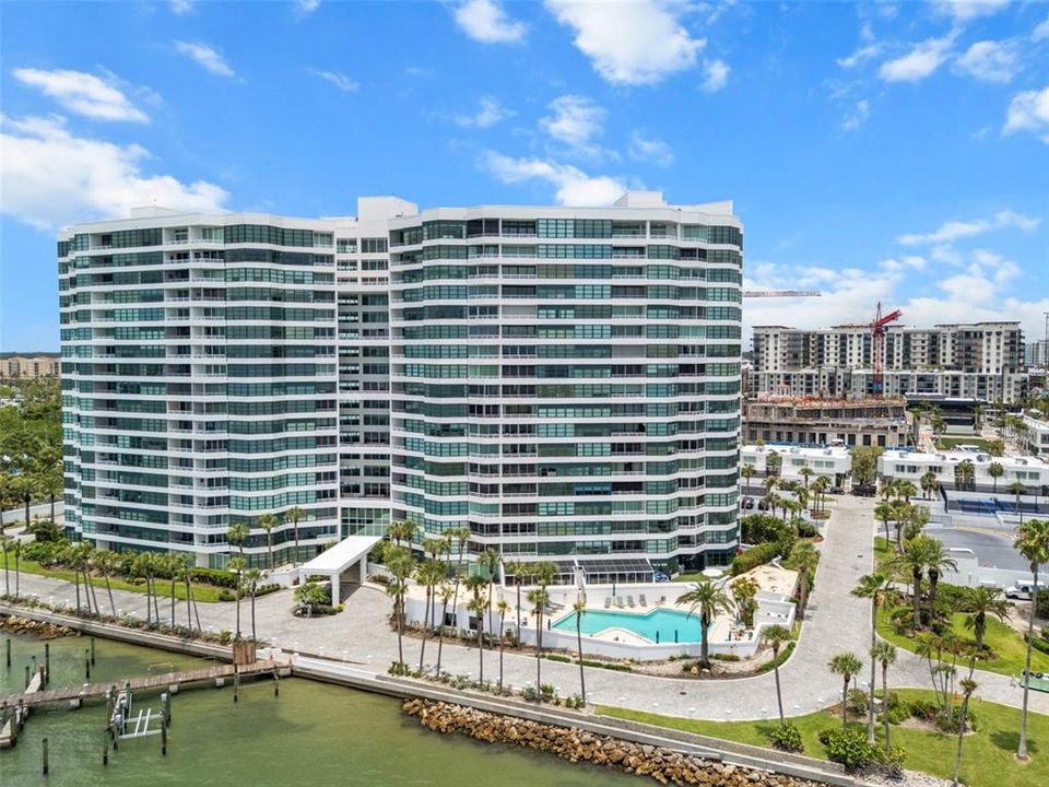 For Sale: $1,658,000 (2 beds, 2 baths, 1729 Square Feet)