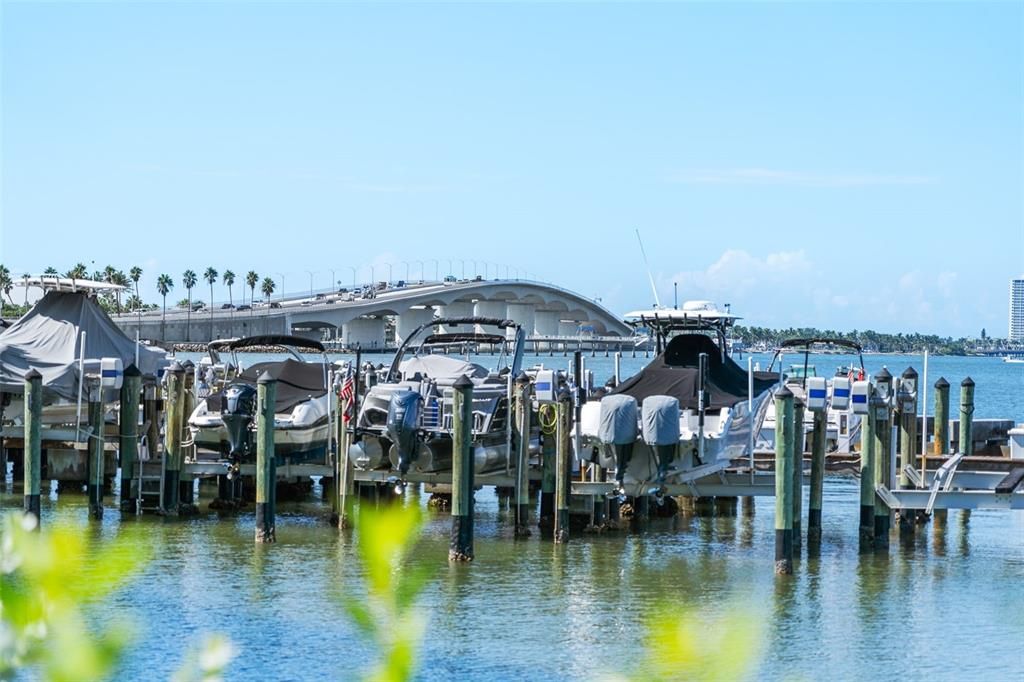 For Sale: $1,658,000 (2 beds, 2 baths, 1729 Square Feet)