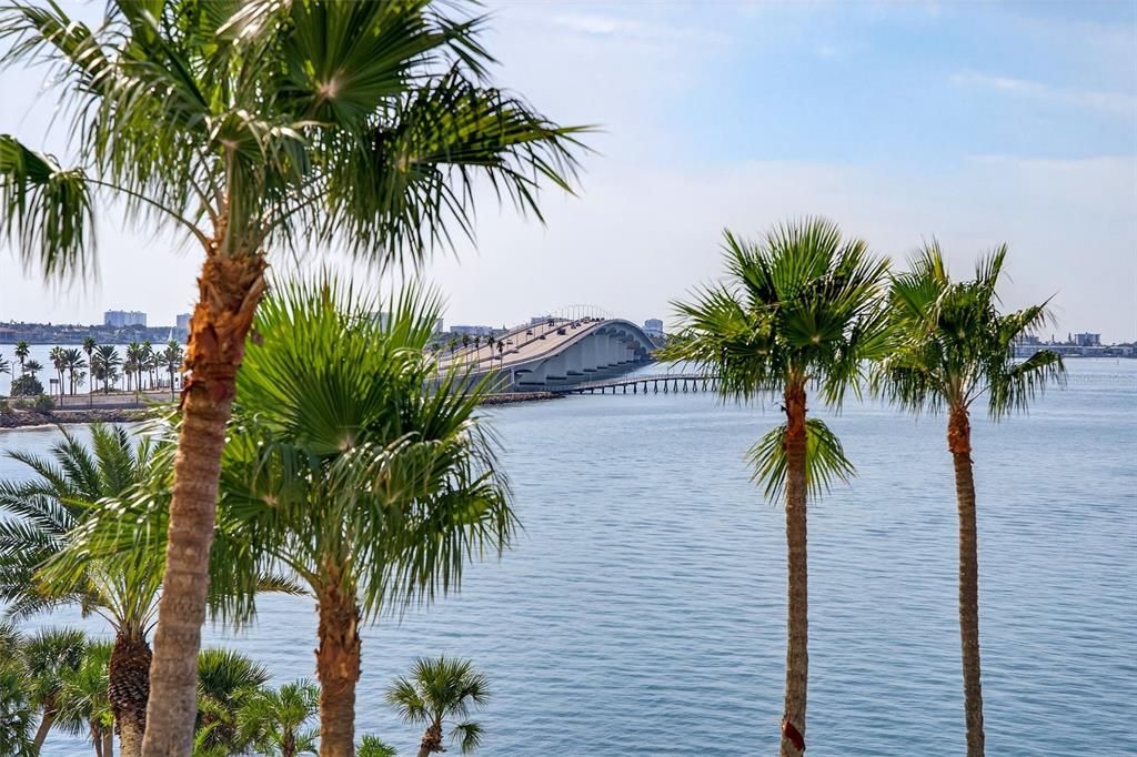 For Sale: $1,658,000 (2 beds, 2 baths, 1729 Square Feet)