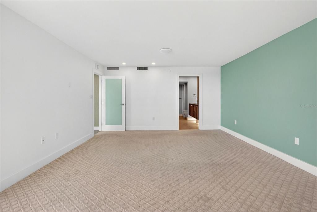 For Sale: $1,658,000 (2 beds, 2 baths, 1729 Square Feet)