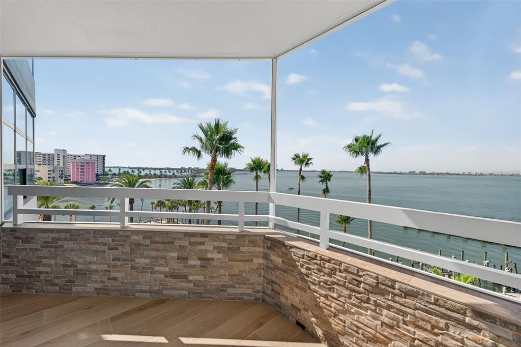 For Sale: $1,658,000 (2 beds, 2 baths, 1729 Square Feet)