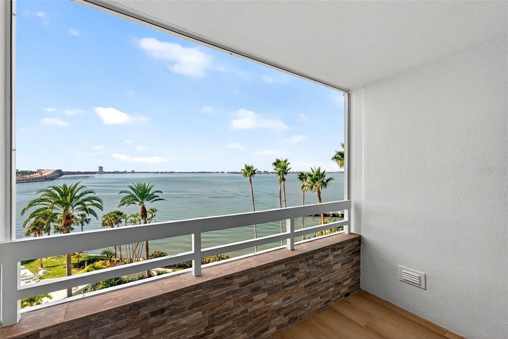 For Sale: $1,658,000 (2 beds, 2 baths, 1729 Square Feet)