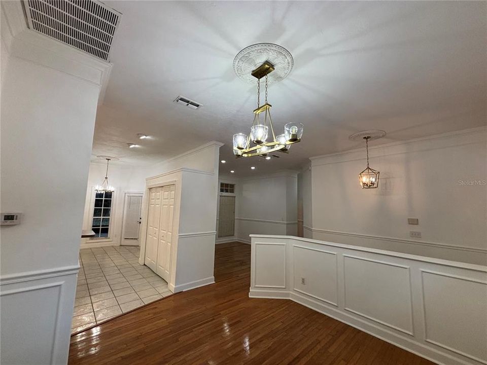 For Rent: $3,550 (4 beds, 2 baths, 2554 Square Feet)