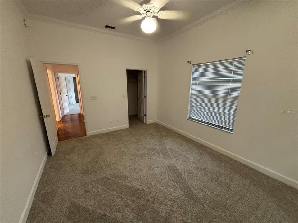 For Rent: $3,550 (4 beds, 2 baths, 2554 Square Feet)