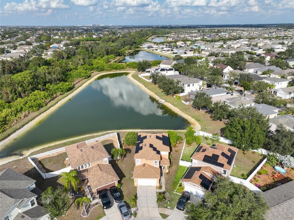 En Venta: $330,000 (4 camas, 2 baños, 1963 Pies cuadrados)