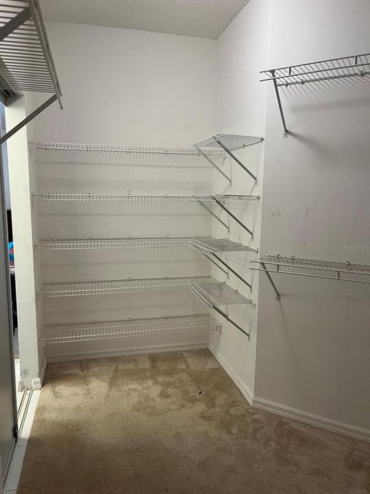 На продажу: $389,900 (3 спален, 2 ванн, 1570 Квадратных фут)