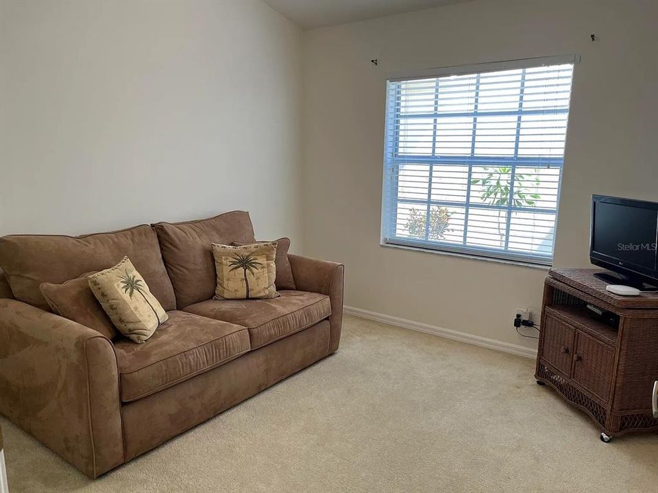 На продажу: $389,900 (3 спален, 2 ванн, 1570 Квадратных фут)