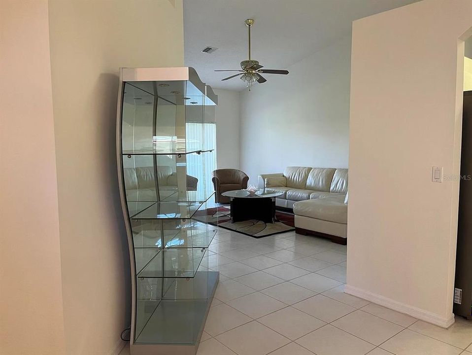 На продажу: $389,900 (3 спален, 2 ванн, 1570 Квадратных фут)