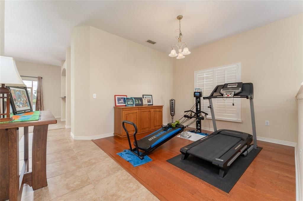 For Sale: $399,000 (3 beds, 2 baths, 1861 Square Feet)