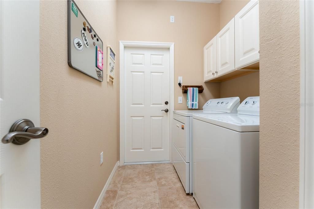 For Sale: $399,000 (3 beds, 2 baths, 1861 Square Feet)