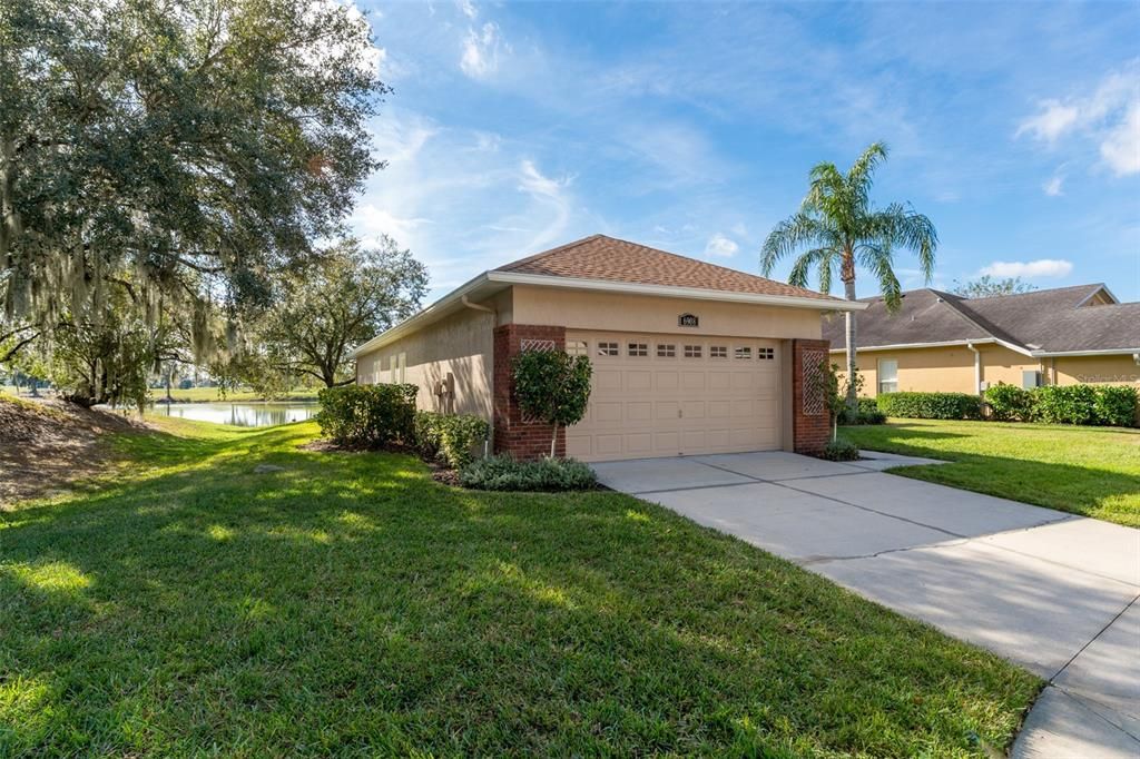 For Sale: $399,000 (3 beds, 2 baths, 1861 Square Feet)