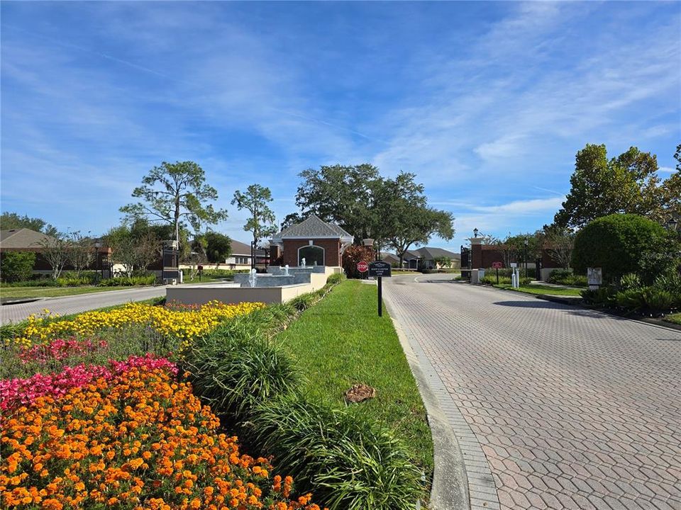 For Sale: $399,000 (3 beds, 2 baths, 1861 Square Feet)