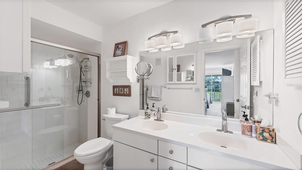 En Venta: $379,900 (3 camas, 2 baños, 1216 Pies cuadrados)