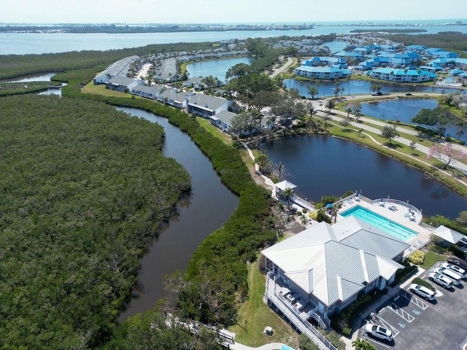 En Venta: $379,900 (3 camas, 2 baños, 1216 Pies cuadrados)