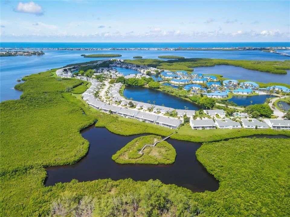 En Venta: $379,900 (3 camas, 2 baños, 1216 Pies cuadrados)