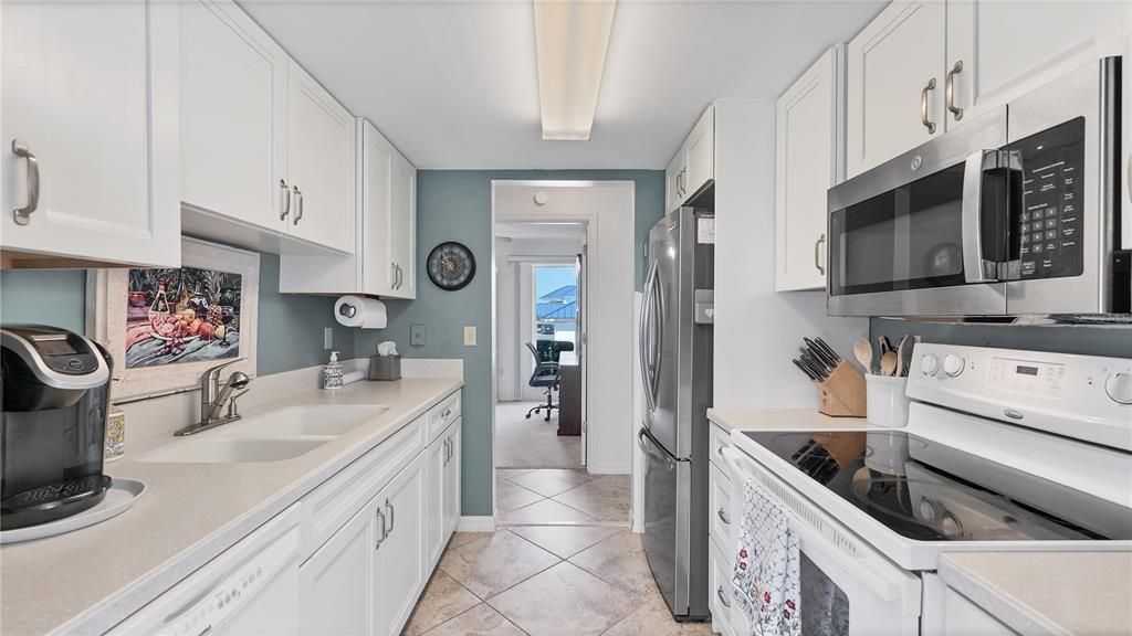 En Venta: $379,900 (3 camas, 2 baños, 1216 Pies cuadrados)