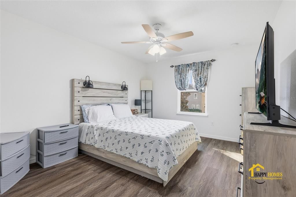 В аренду: $4,900 (4 спален, 2 ванн, 3467 Квадратных фут)