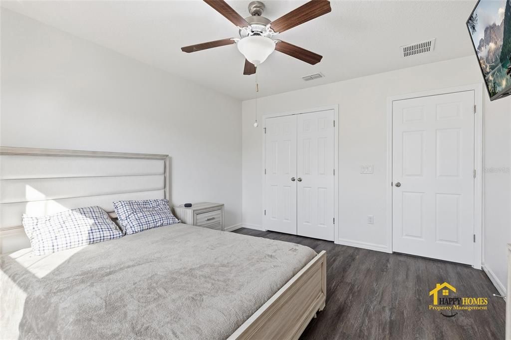 В аренду: $4,900 (4 спален, 2 ванн, 3467 Квадратных фут)