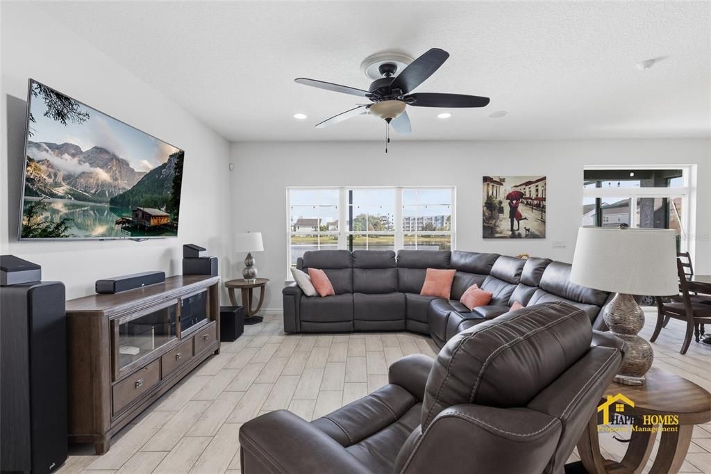 В аренду: $4,900 (4 спален, 2 ванн, 3467 Квадратных фут)