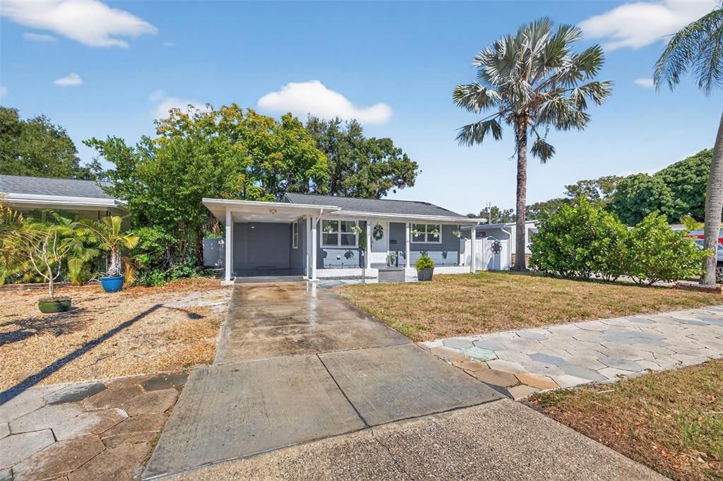 待售: $365,000 (3 贝兹, 1 浴室, 941 平方英尺)