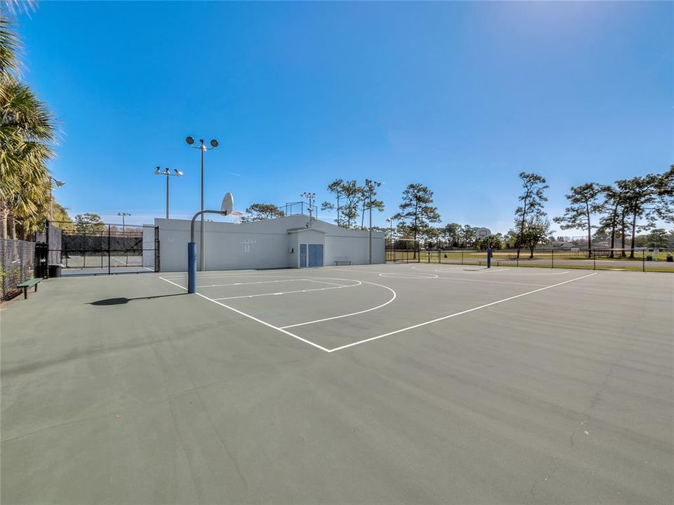 For Sale: $500,000 (4 beds, 3 baths, 2346 Square Feet)