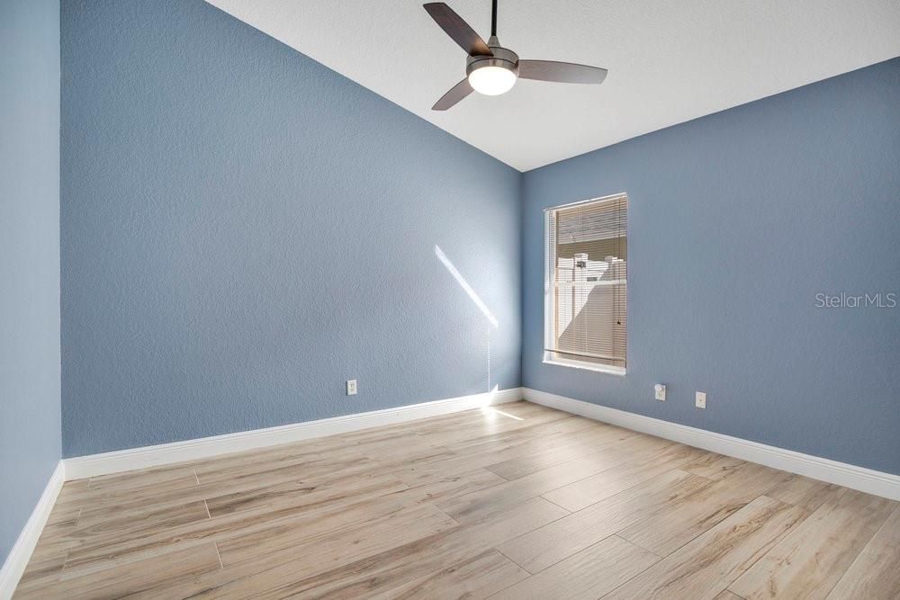 For Sale: $500,000 (4 beds, 3 baths, 2346 Square Feet)