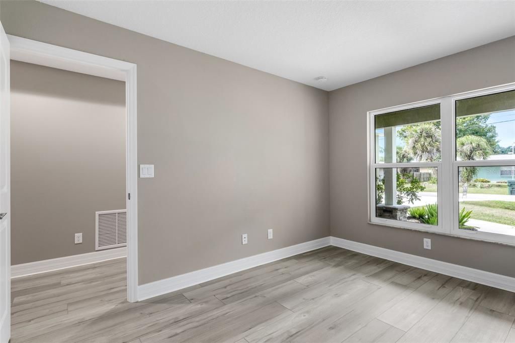 待售: $439,900 (3 贝兹, 2 浴室, 1550 平方英尺)