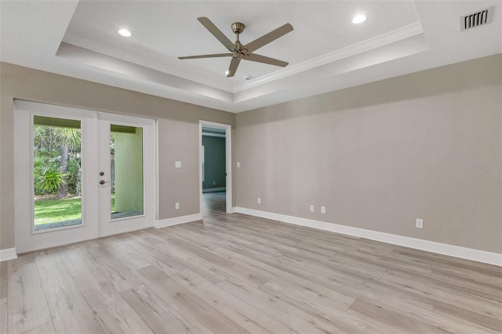 待售: $439,900 (3 贝兹, 2 浴室, 1550 平方英尺)