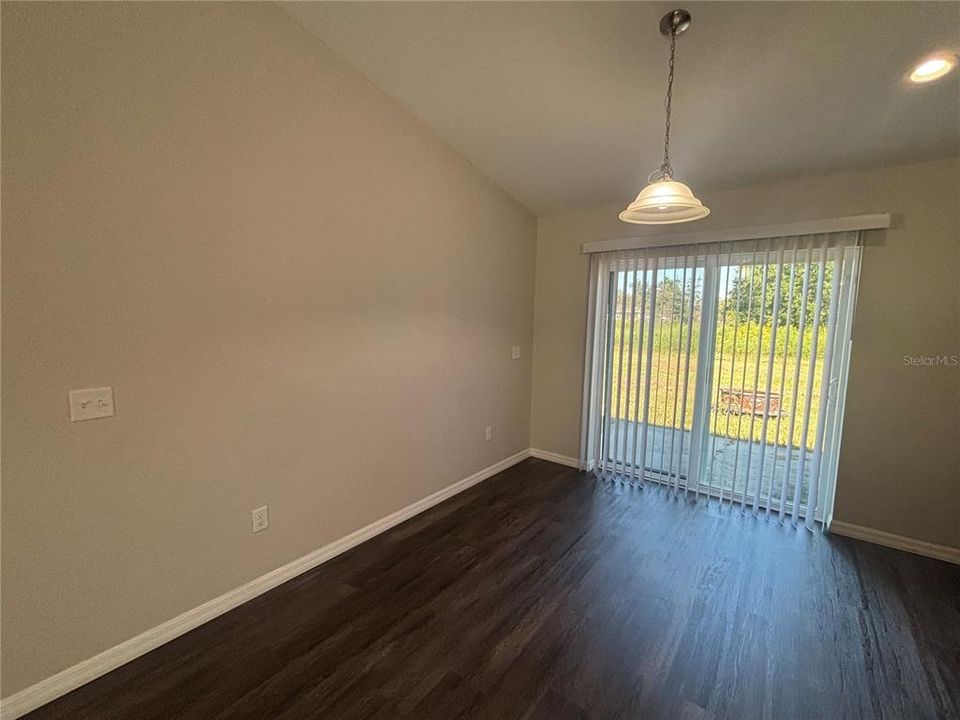 En Renta: $1,595 (3 camas, 2 baños, 1343 Pies cuadrados)