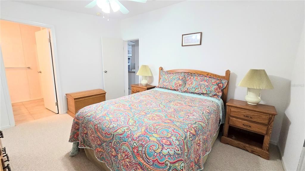 For Sale: $155,000 (2 beds, 2 baths, 1000 Square Feet)