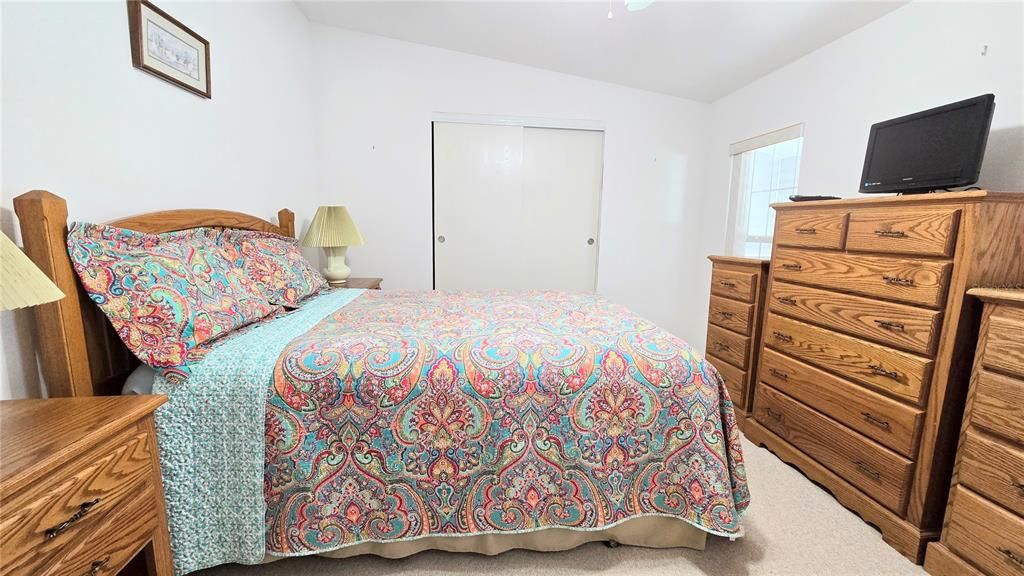 For Sale: $155,000 (2 beds, 2 baths, 1000 Square Feet)